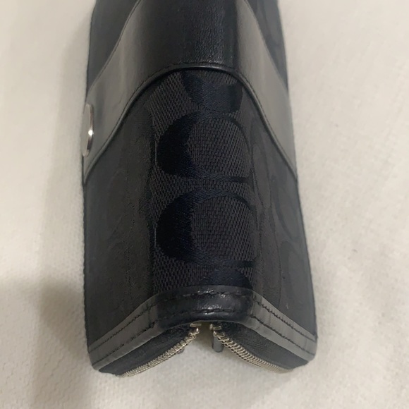 Coach Legacy Signature Slim Zip Wallet - Picture 12 of 12